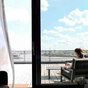 The Rainvilleterrasse Hamburg